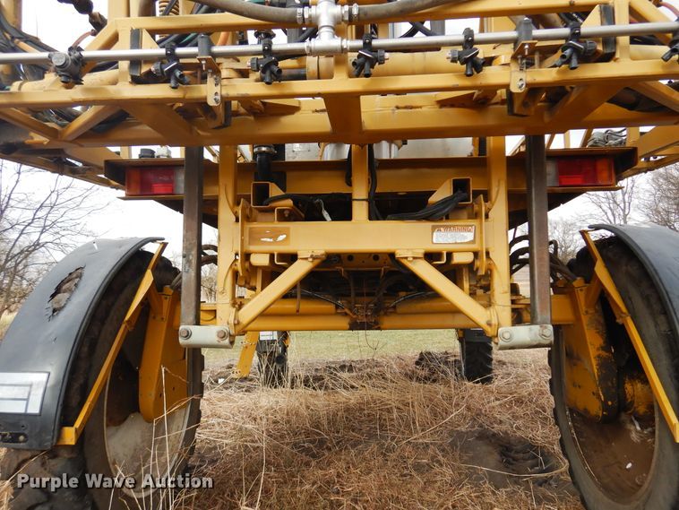 image for item DF0102 Ag-Chem RoGator 1064  sprayer