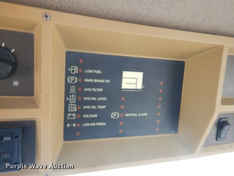 image for item DF0102 Ag-Chem RoGator 1064  sprayer