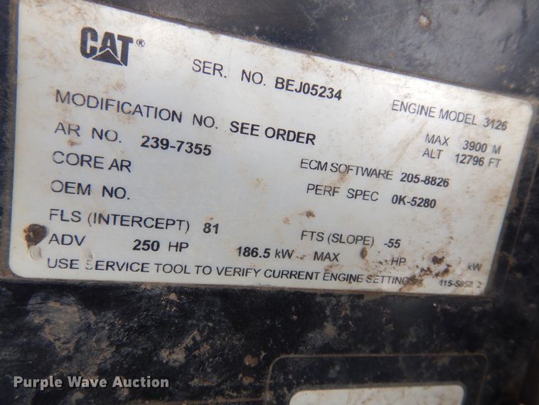 image for item DF0102 Ag-Chem RoGator 1064  sprayer