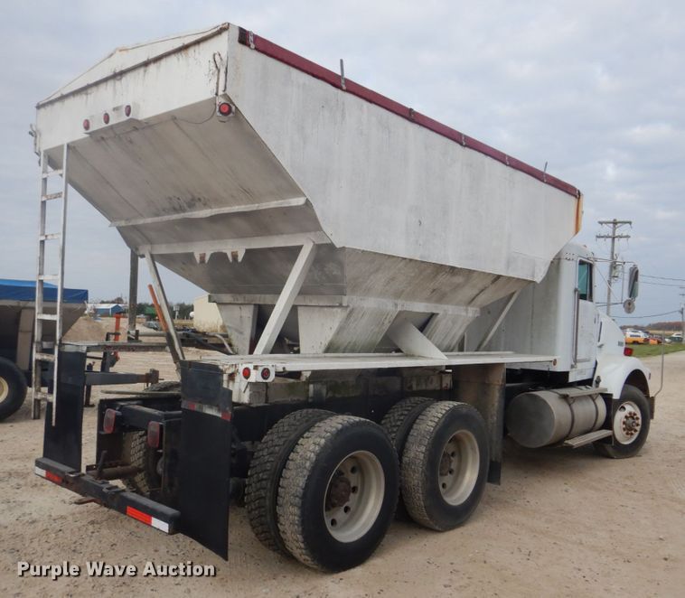 image for item DH8014 1987 Kenworth T800  fertilizer delivery truck