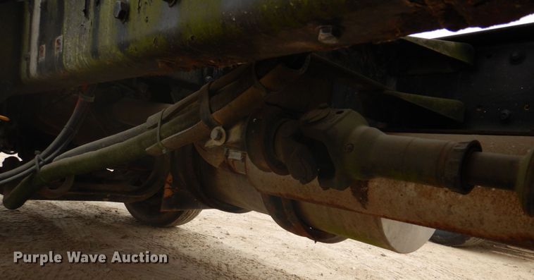 image for item DH8014 1987 Kenworth T800  fertilizer delivery truck