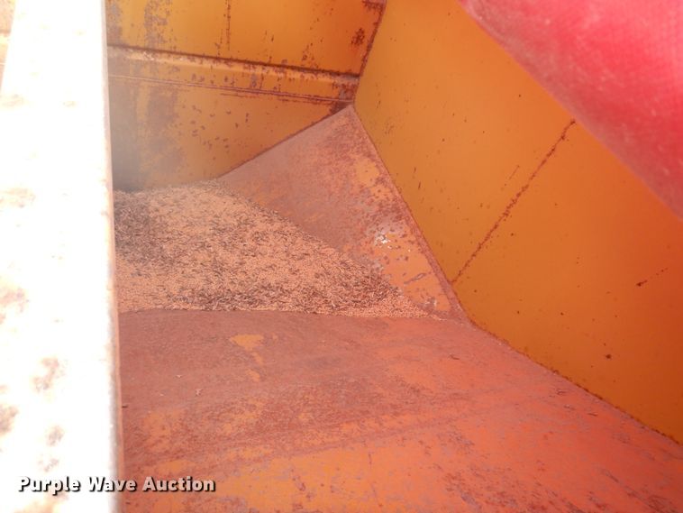 image for item DH8014 1987 Kenworth T800  fertilizer delivery truck