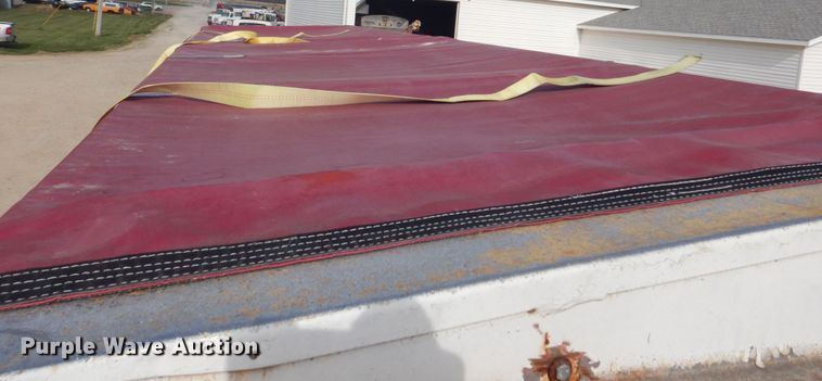 image for item DH8014 1987 Kenworth T800  fertilizer delivery truck