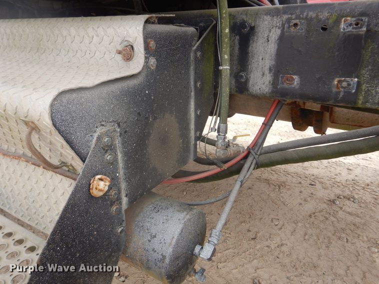 image for item DH8014 1987 Kenworth T800  fertilizer delivery truck