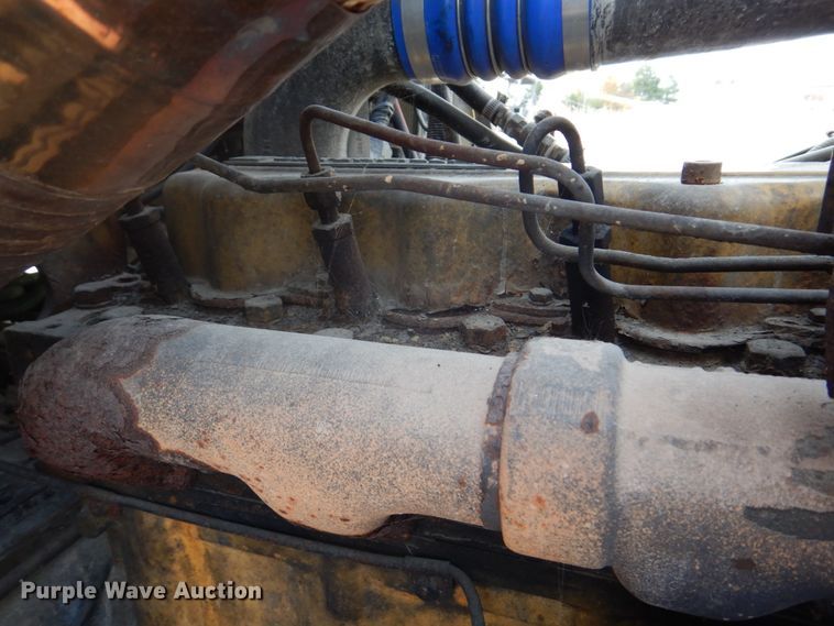 image for item DH8014 1987 Kenworth T800  fertilizer delivery truck