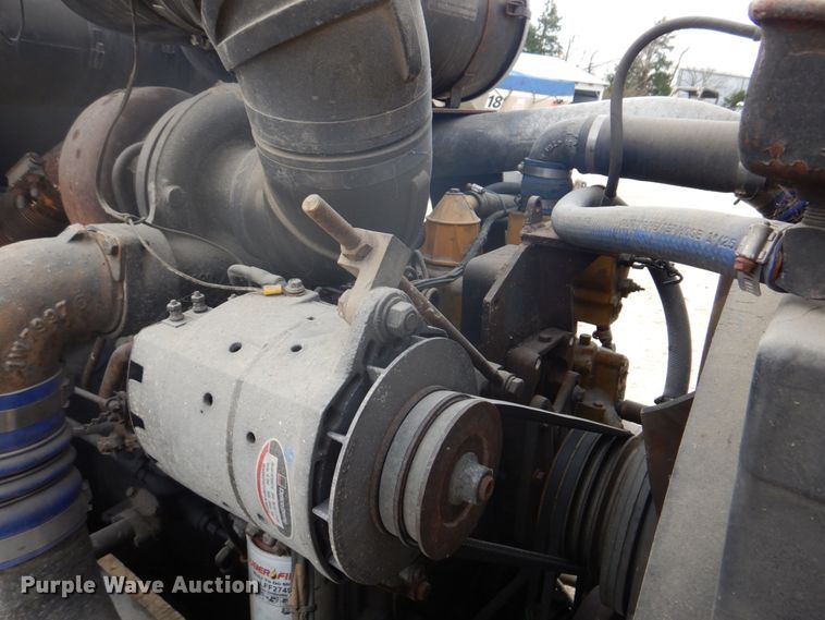 image for item DH8014 1987 Kenworth T800  fertilizer delivery truck