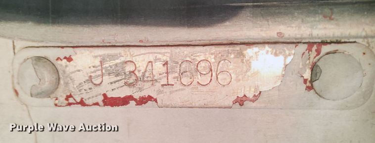 image for item DH8014 1987 Kenworth T800  fertilizer delivery truck