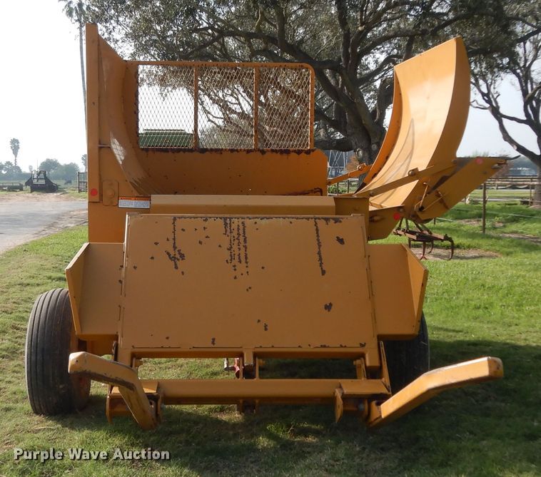 image for item DI8621 HayBuster 2650  bale processor
