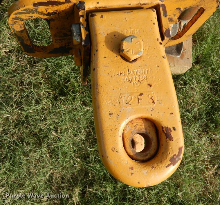 image for item DI8621 HayBuster 2650  bale processor