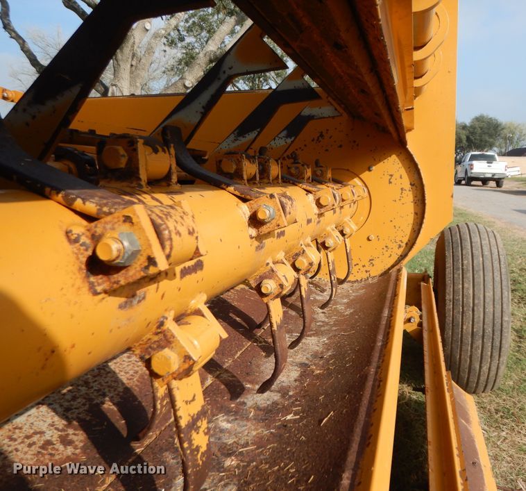 image for item DI8621 HayBuster 2650  bale processor