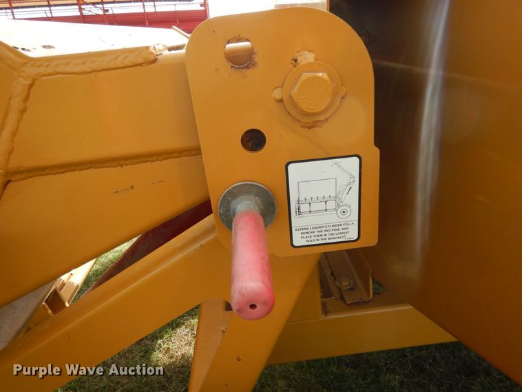 image for item DI8621 HayBuster 2650  bale processor