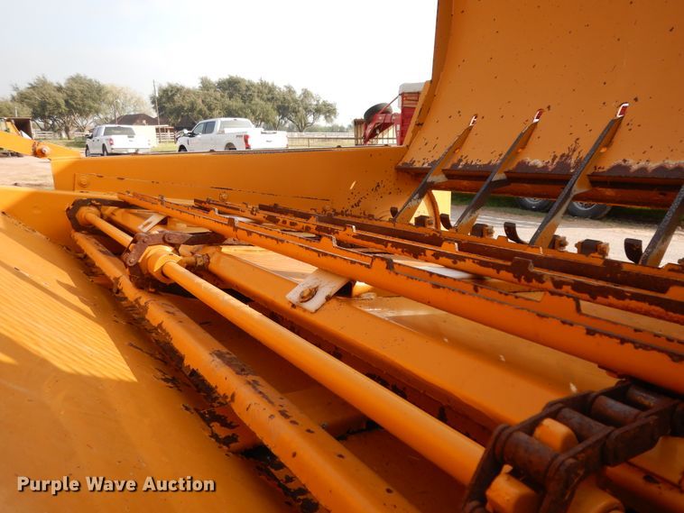 image for item DI8621 HayBuster 2650  bale processor