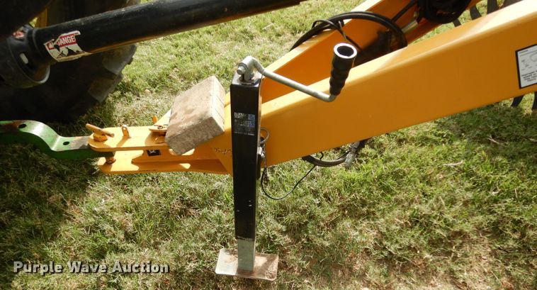 image for item DI8623 2012 Vermeer Rebel 5420  round baler