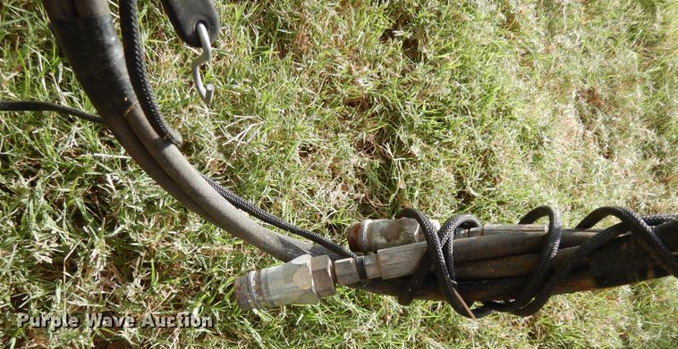 image for item DI8623 2012 Vermeer Rebel 5420  round baler