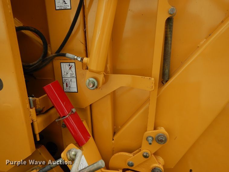 image for item DI8623 2012 Vermeer Rebel 5420  round baler