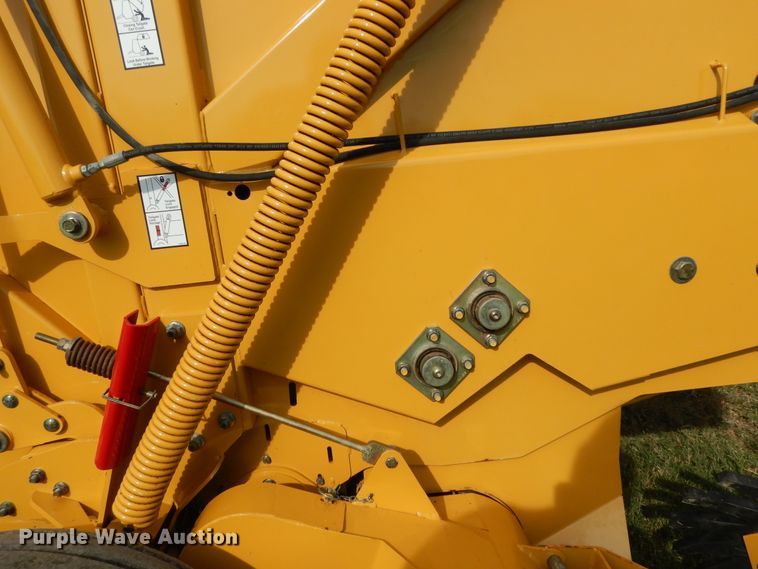 image for item DI8623 2012 Vermeer Rebel 5420  round baler