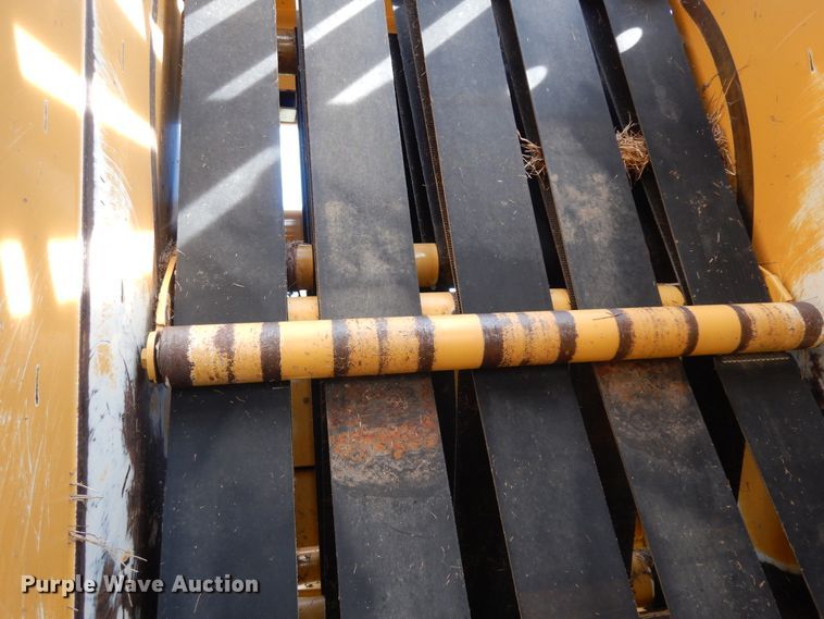 image for item DI8623 2012 Vermeer Rebel 5420  round baler