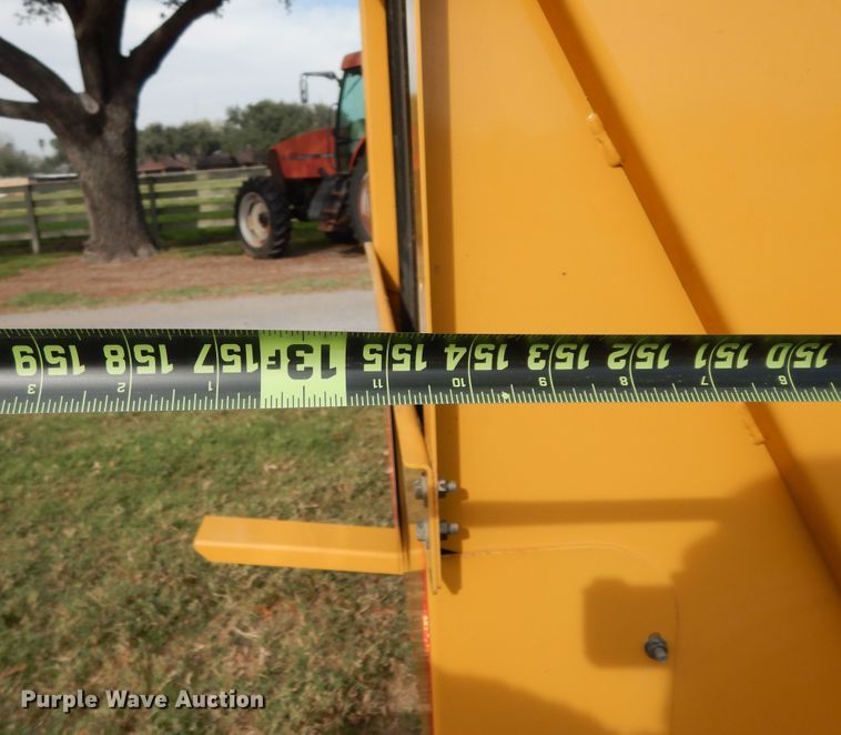 image for item DI8623 2012 Vermeer Rebel 5420  round baler