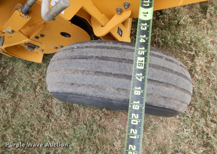 image for item DI8623 2012 Vermeer Rebel 5420  round baler