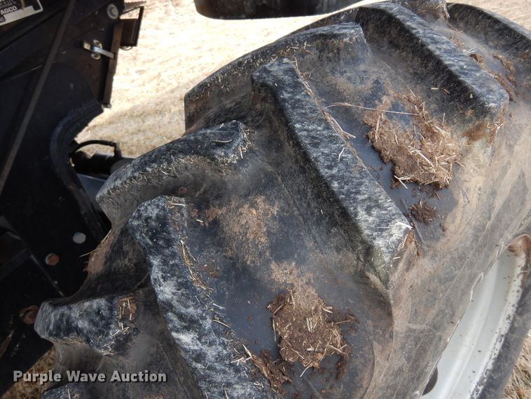 image for item DK4239 1996 Gleaner R62  combine