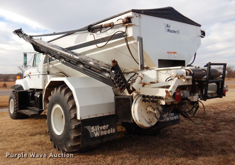 image for item DK4240 1998 International 2554  applicator truck