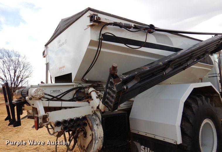 image for item DK4240 1998 International 2554  applicator truck