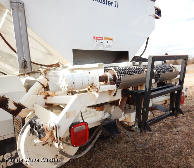 image for item DK4240 1998 International 2554  applicator truck