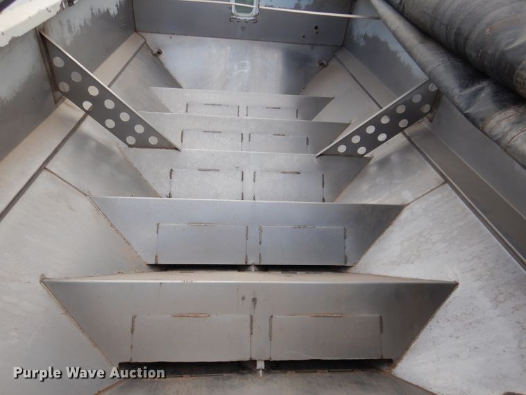 image for item DK4240 1998 International 2554  applicator truck