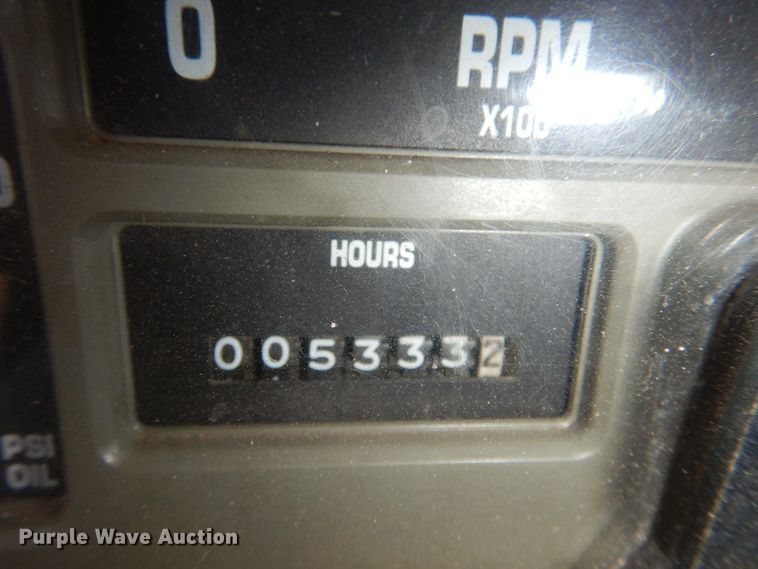 image for item DK4240 1998 International 2554  applicator truck