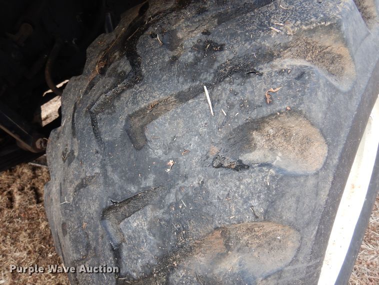 image for item DK4240 1998 International 2554  applicator truck