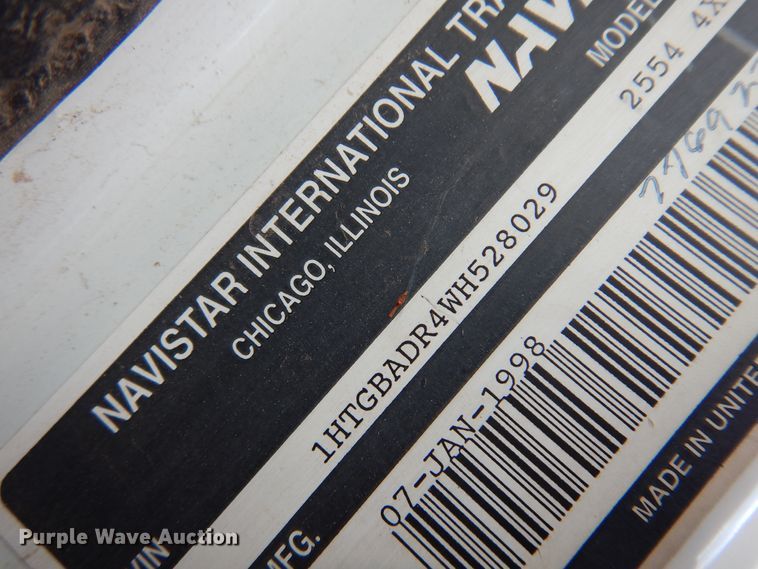 image for item DK4240 1998 International 2554  applicator truck