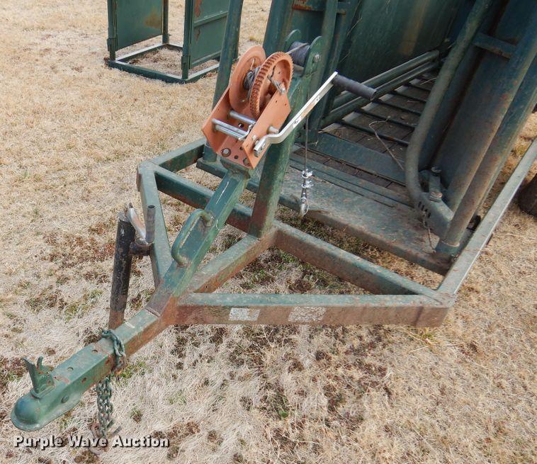 image for item DK4243 Behlen Country M1 Silencer  squeeze chute