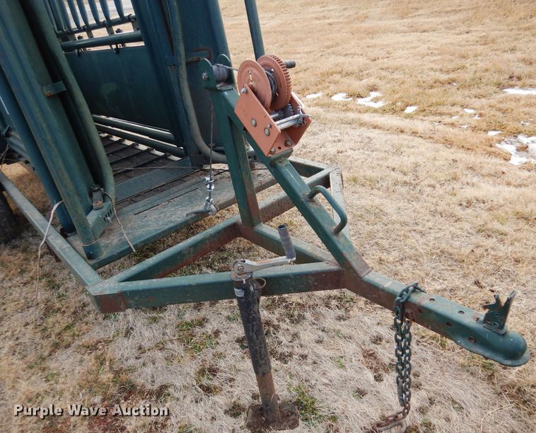 image for item DK4243 Behlen Country M1 Silencer  squeeze chute