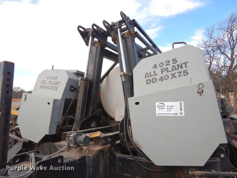 image for item DK4245 CrustBuster Speed King 4000  grain drill