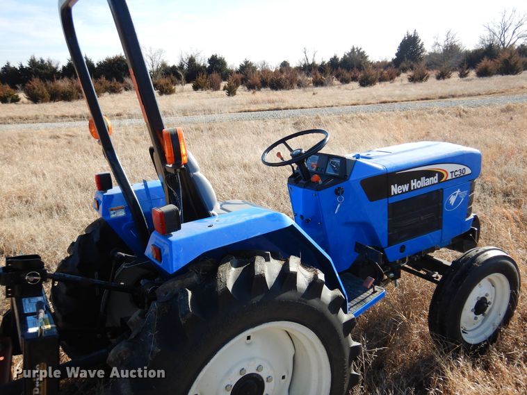 image for item DK4279 New Holland TC30  tractor