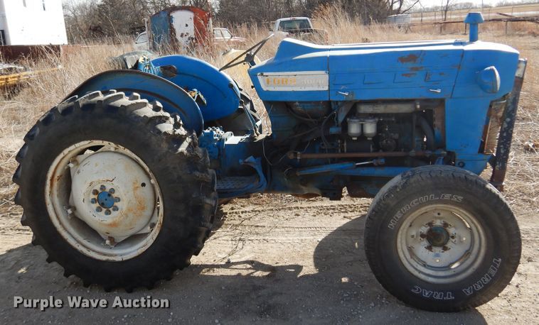 image for item DK4325 Ford 3000  tractor