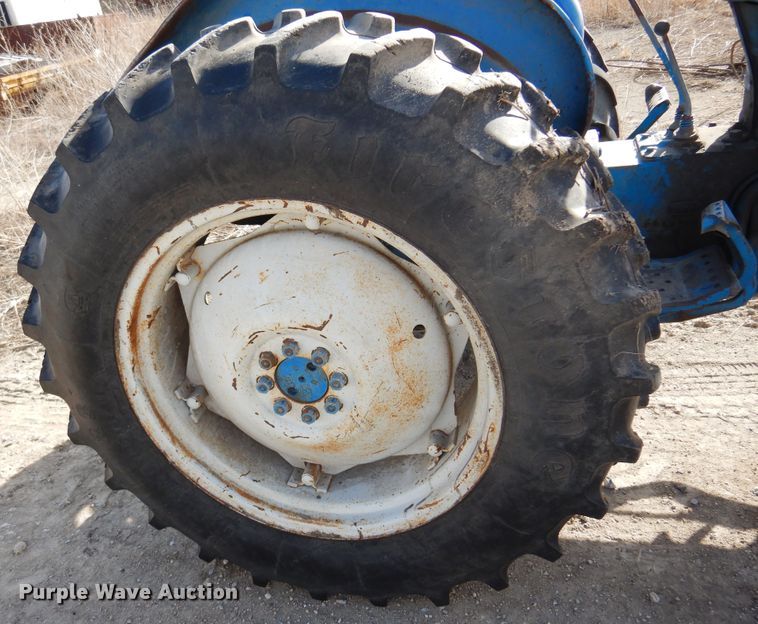 image for item DK4325 Ford 3000  tractor