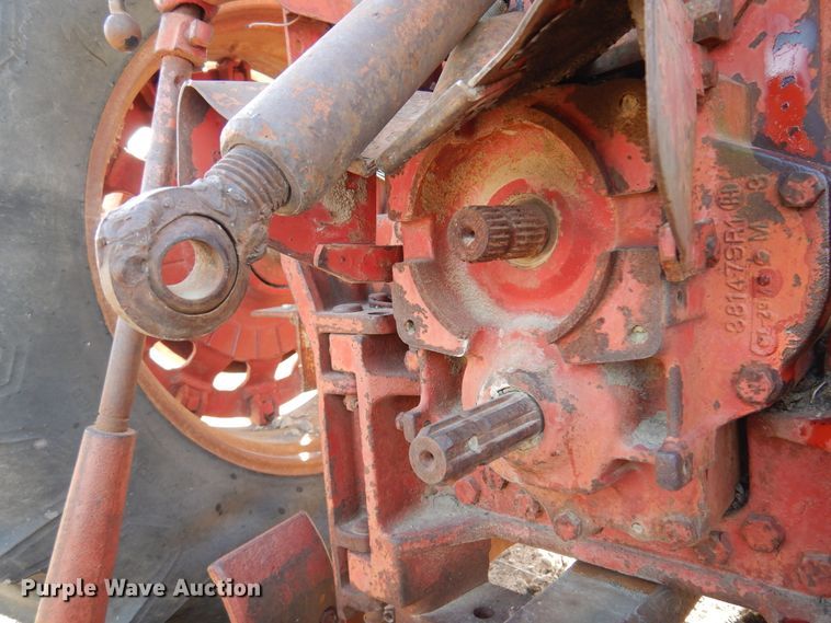 image for item DK4326 Farmall 706  tractor