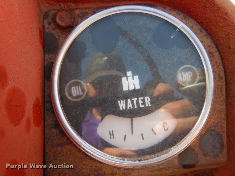 image for item DK4326 Farmall 706  tractor