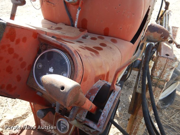 image for item DK4326 Farmall 706  tractor