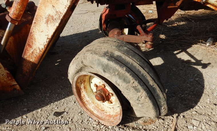 image for item DK4326 Farmall 706  tractor