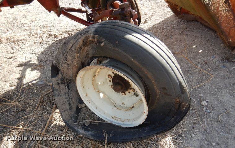 image for item DK4326 Farmall 706  tractor