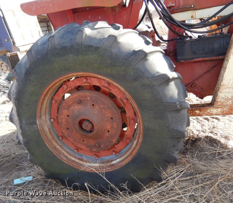 image for item DK4326 Farmall 706  tractor