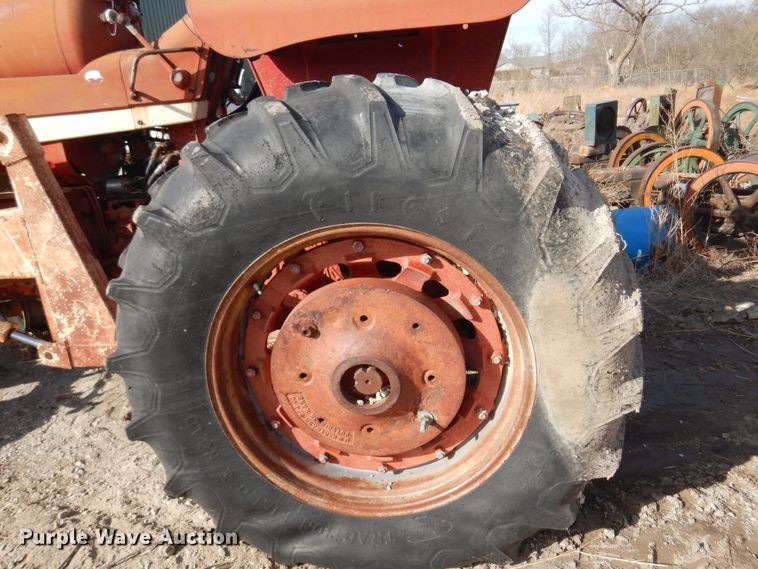 image for item DK4326 Farmall 706  tractor