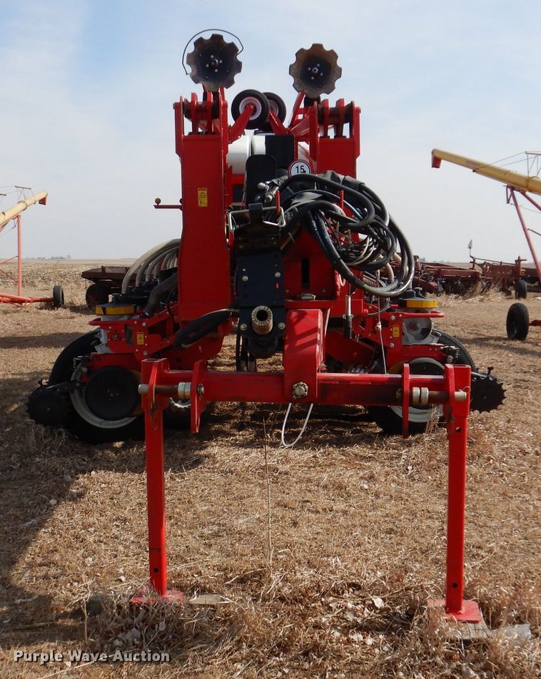 image for item DL5945 2013 White Challenger 8800  no-till planter