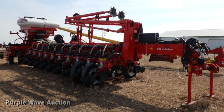 image for item DL5945 2013 White Challenger 8800  no-till planter