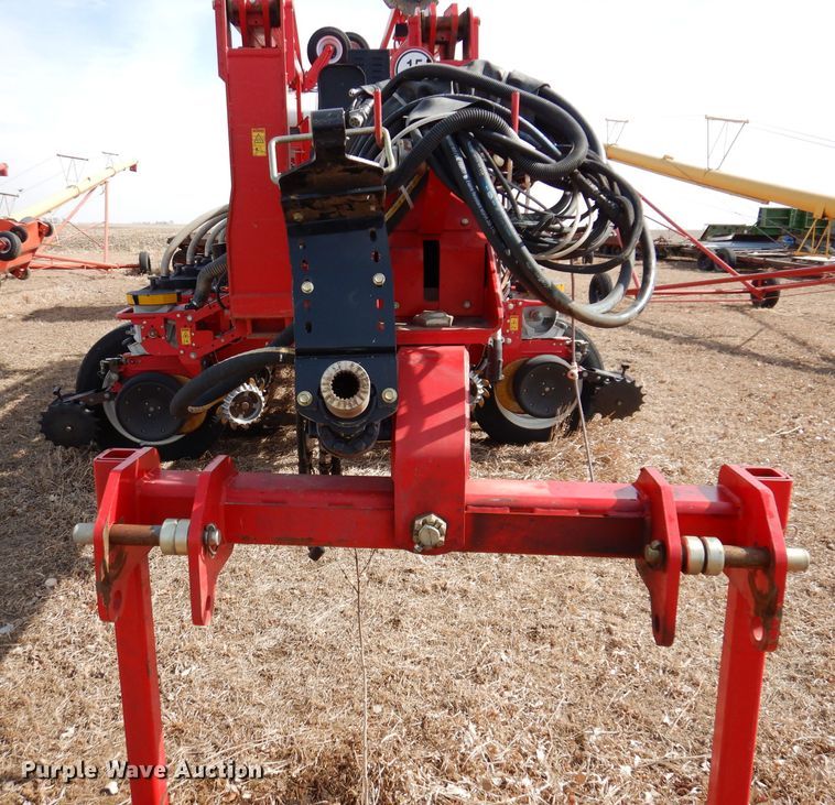 image for item DL5945 2013 White Challenger 8800  no-till planter