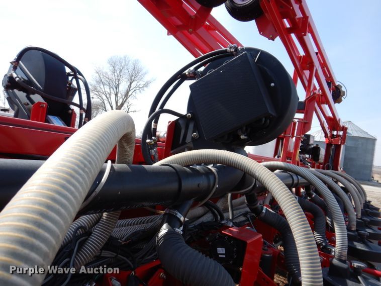 image for item DL5945 2013 White Challenger 8800  no-till planter