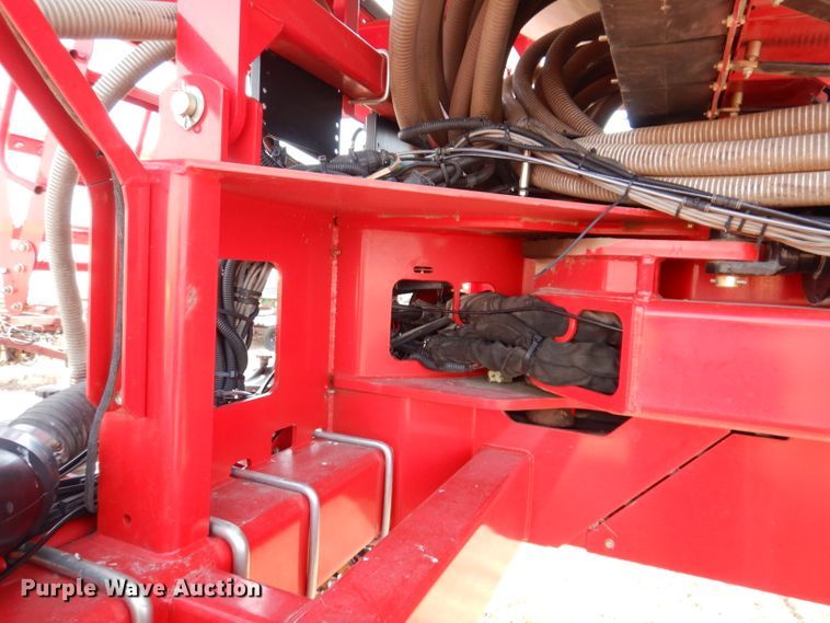 image for item DL5945 2013 White Challenger 8800  no-till planter