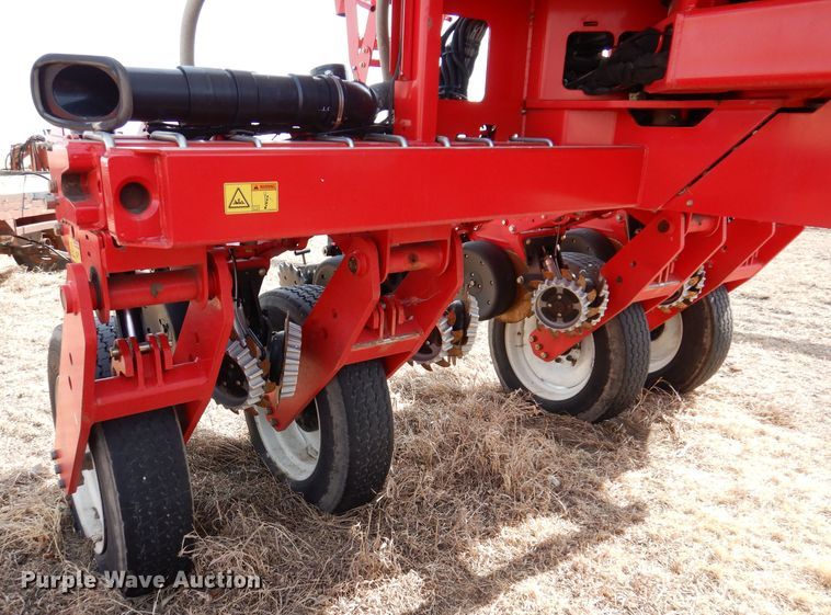 image for item DL5945 2013 White Challenger 8800  no-till planter